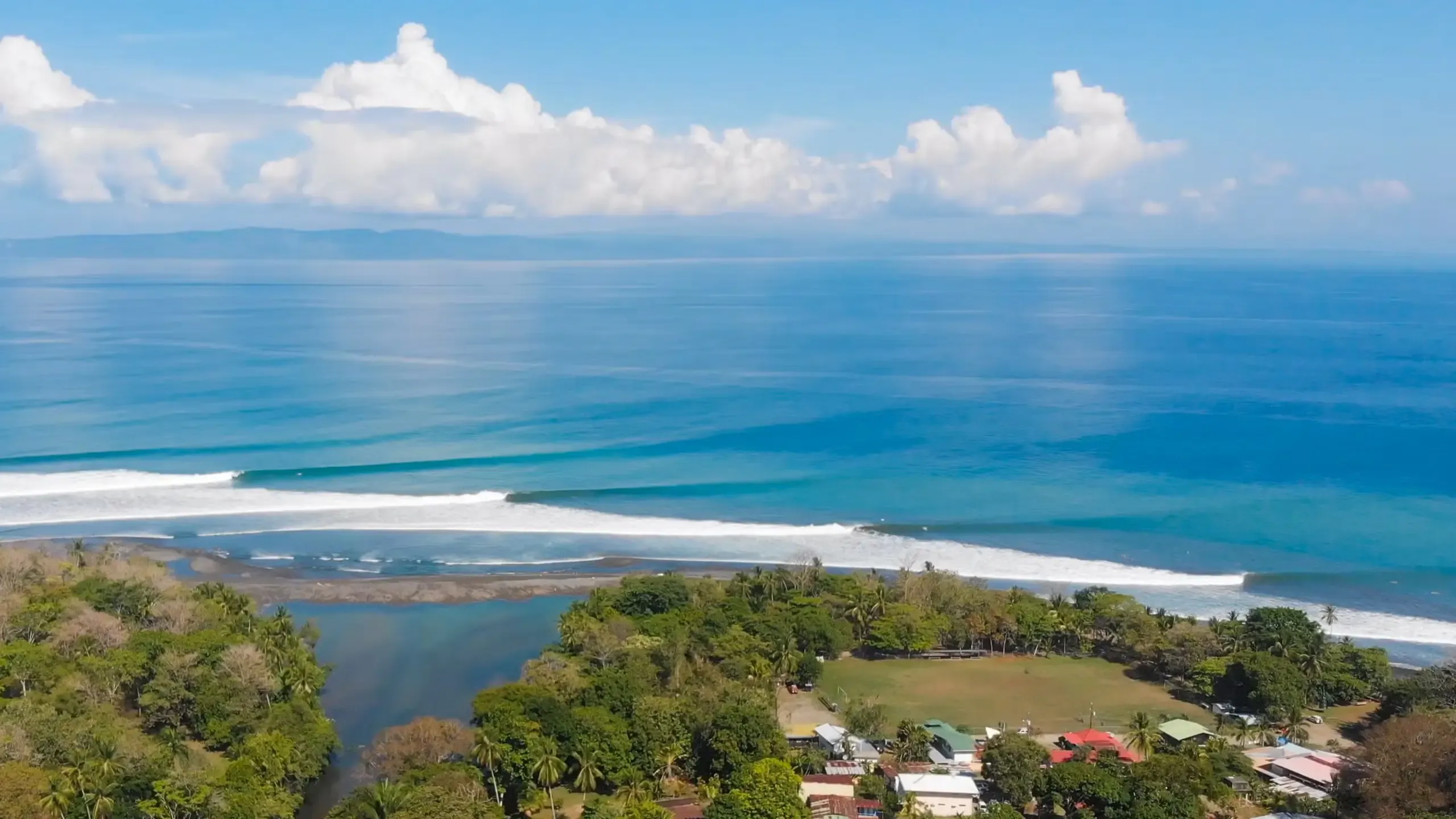 Long, empty left-hand point break peeling at Pavones with no one out